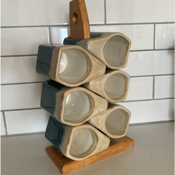 SOLD Vintage stoneware Rodolpho padilla mugs - Picture 2 of 9